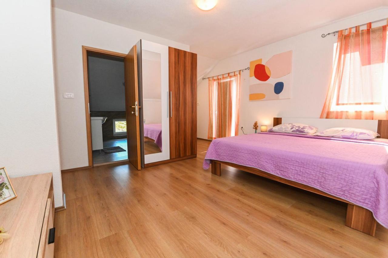 Holiday Home Donji Lepuri Lisicici Exterior foto