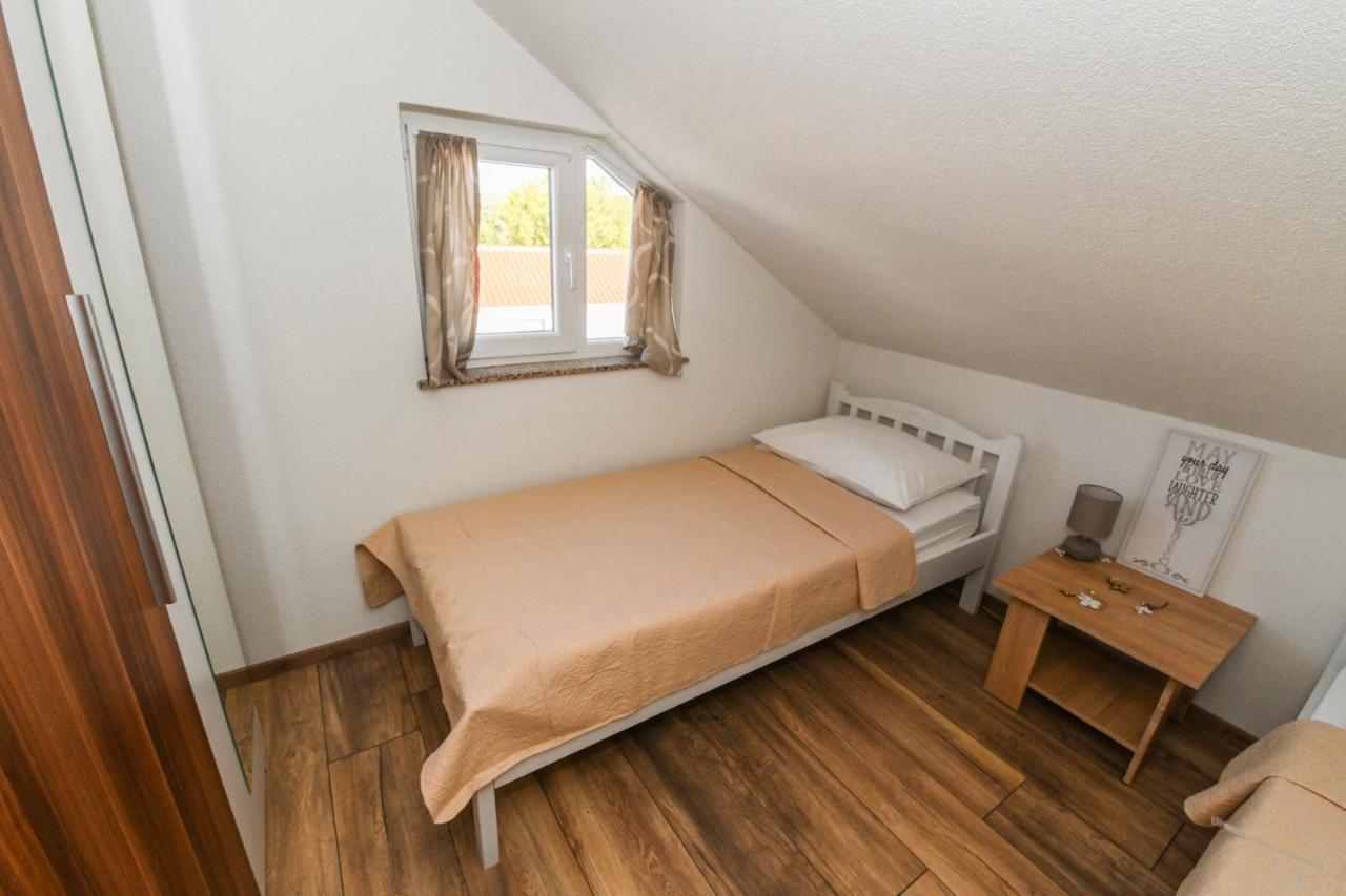 Holiday Home Donji Lepuri Lisicici Exterior foto