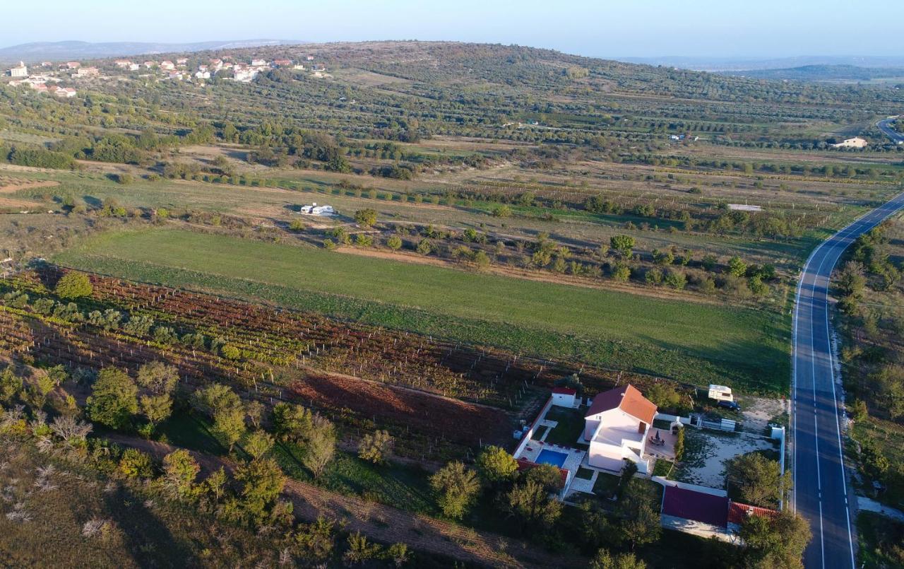 Holiday Home Donji Lepuri Lisicici Exterior foto
