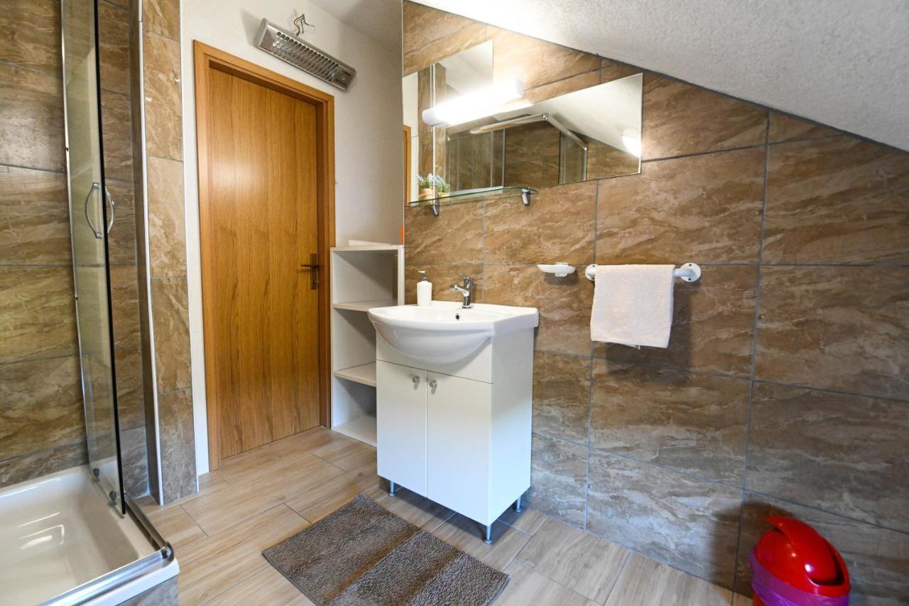 Holiday Home Donji Lepuri Lisicici Exterior foto