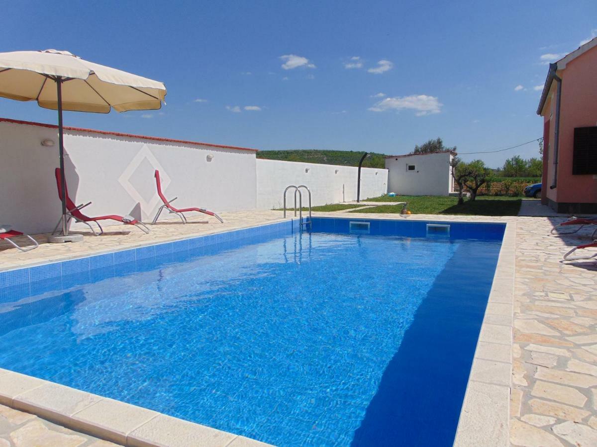 Holiday Home Donji Lepuri Lisicici Exterior foto
